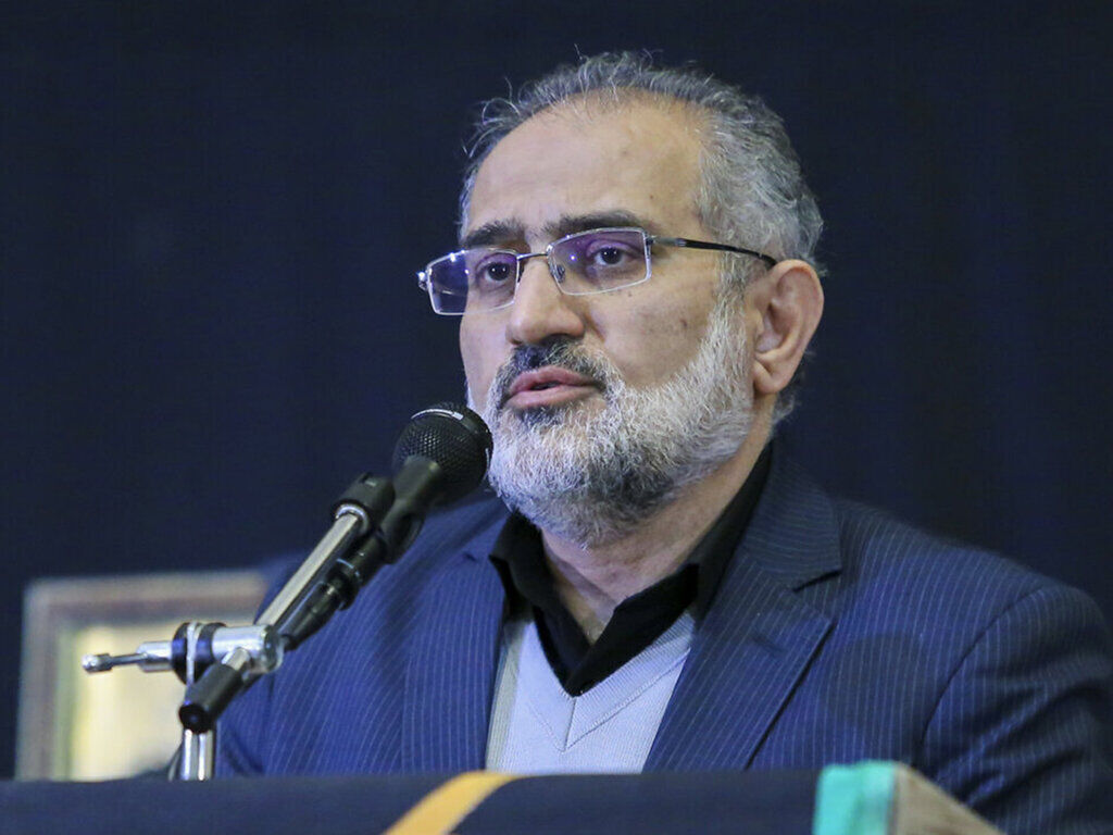 معاون پارلمانی رئیس جمهور به پلدختر سفر کرد