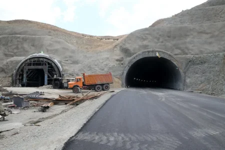 قطعه اول پروژه راهسازی خرم آباد به پلدختر با اهتمام دولت تا هفته دولت عملیاتی خواهد شد