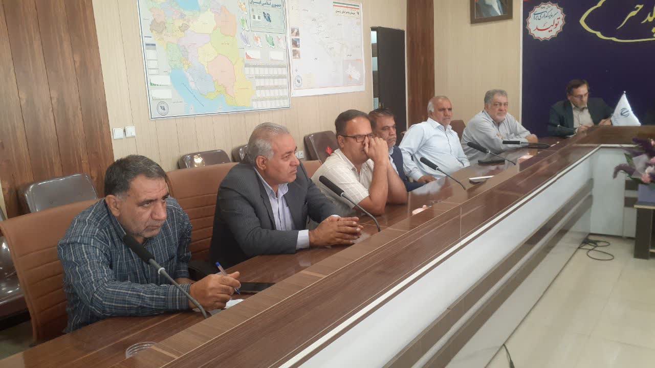 با مشورت و خرد جمعی بهترین راهکار برای توسعه شهرستان پلدختر در نظر گرفته می شود 5 photo ۲۰۲۵ ۱۰ ۱۸ ۱۱ ۰۴ ۴۷