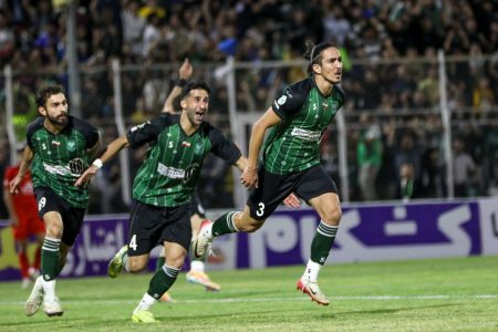 خیبر ۲ – تراکتور ۱: تراکتور تبریز در خرم آباد زمین گیر شد