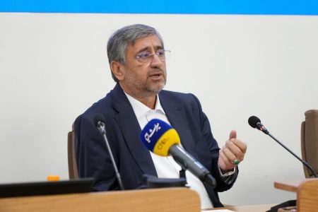 گردشگری، محور توسعه لرستان؛ استاندار بر نقش بخش خصوصی تأکید کرد